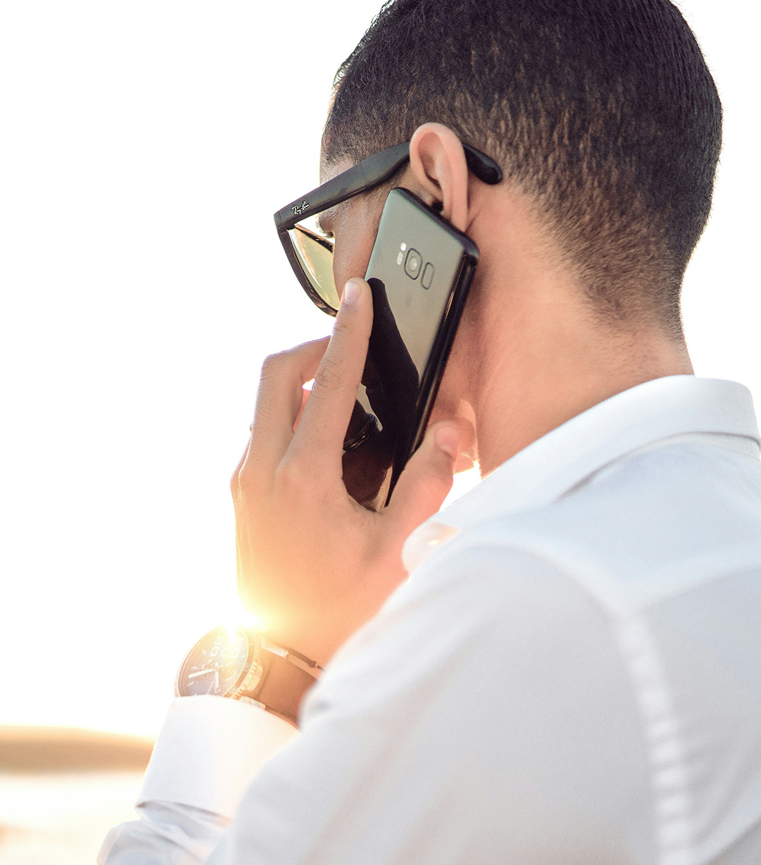 Article Image - <h1>How to Avoid Online Scams This Holiday Season</h1>